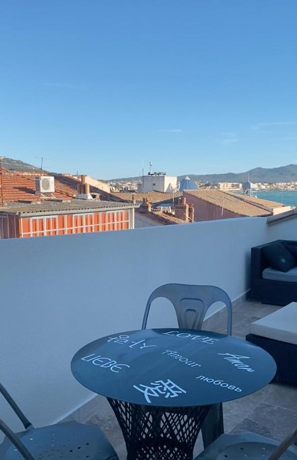 Les Nuits Etoilees, Studio Terrasse Apercu Mer, Tres Lumineux, Ac, 100M Du Port Sanary Экстерьер фото